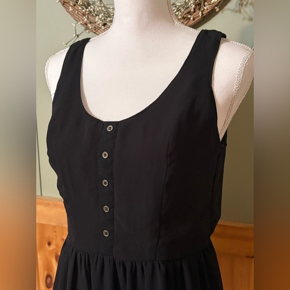 Band of Gypsies Black Buttoned Pleated Mini Dress - Picture 2 of 10